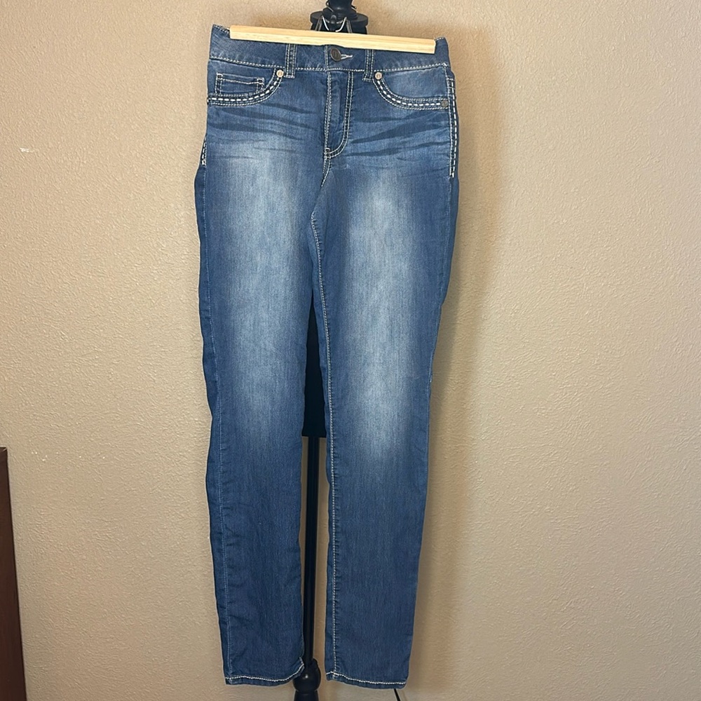 Blue jean with beige stiching